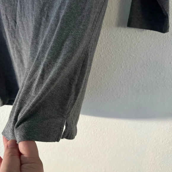 classic vneck 3/4 sleeve basic minimalist tee casual size small Great Northwest - Picture 6 of 8